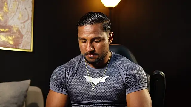 CallumMuscle online show from April 12, 2:04 am