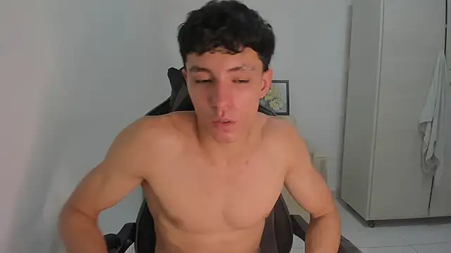 enzo sloran online show from March 2, 8:38 pm