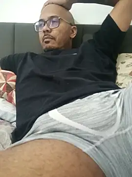 johnwalkerRjts online show from October 21, 6:11 pm