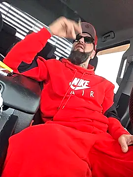 Beardedtattood online show from December 17, 1:18 pm