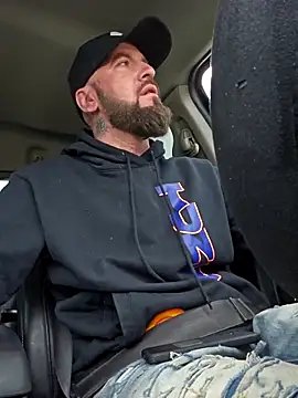 Beardedtattood online show from February 24, 6:49 am