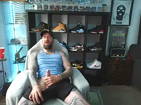 Beardedtattood online show from September 10, 1:54 pm