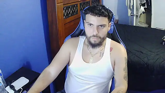 Snapshot of MasterKvn chatting on March 14, 4:21 am MasterKvn online show from March 14, 4:21 am