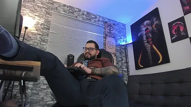 Ethan Castellano online show from June 4, 11:11 pm