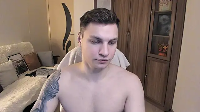 handsome guy01 online show from September 25, 5:45 pm