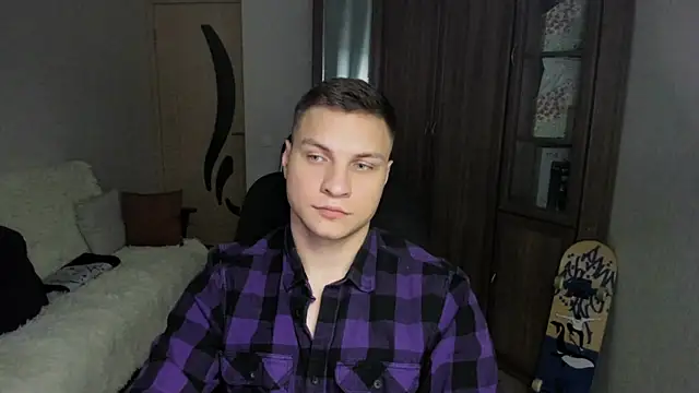 handsome guy01 online show from September 9, 7:46 pm