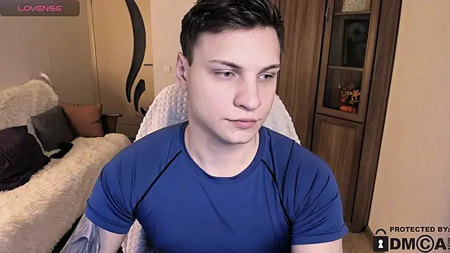 handsome guy01 online show from November 19, 11:37 pm