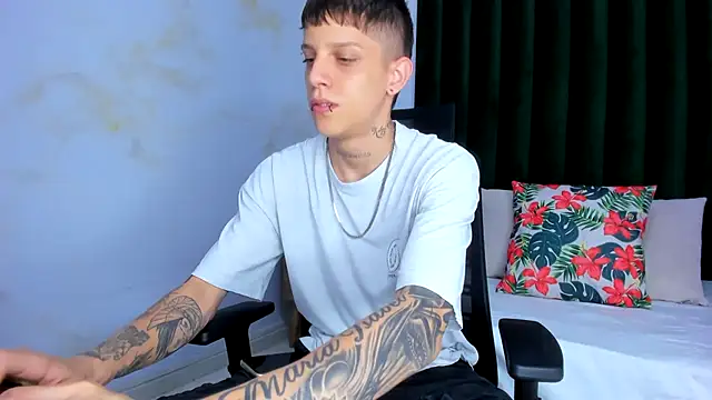 Snapshot of Adam_hard_ chatting on February 5, 7:42 pm Adam hard  online show from February 5, 7:42 pm