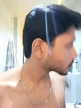 skinnyyyyyyyyy online show from December 18, 4:41 am