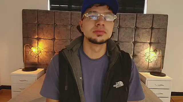 Amadeo Wild online show from March 5, 1:28 pm