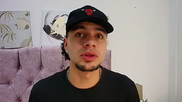 Amadeo Wild online show from February 9, 12:19 pm