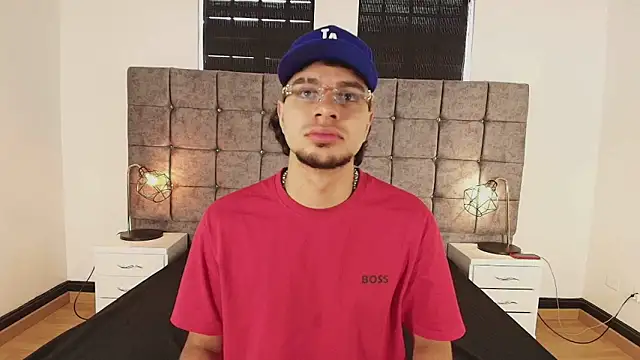 Amadeo Wild online show from March 8, 2:16 pm