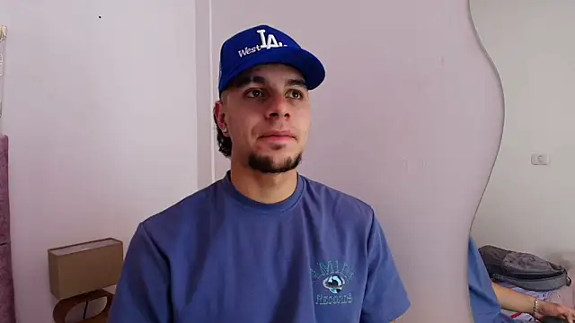 Amadeo Wild online show from February 10, 2:59 pm