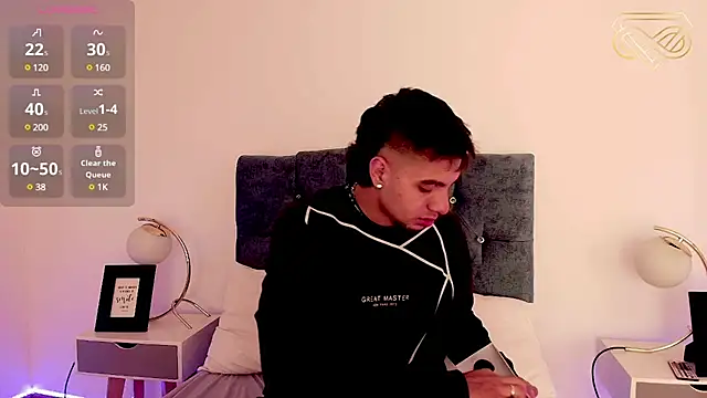 Amadeo Wild online show from January 28, 2:10 pm