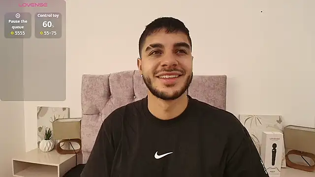 Amadeo Wild online show from October 25, 4:09 pm