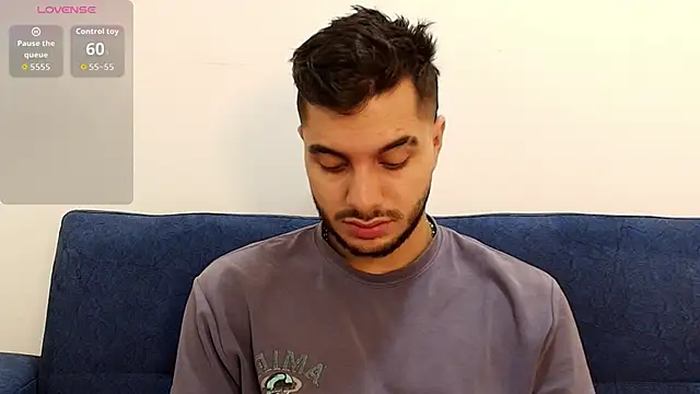 Amadeo Wild online show from February 22, 7:48 pm