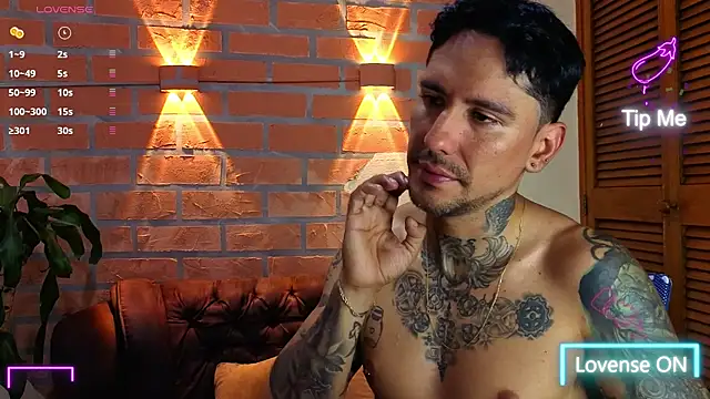 Dylanstonne online show from October 30, 9:16 pm