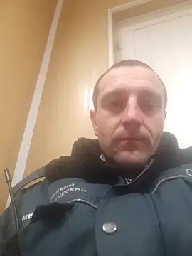 serjdj90 online show from December 4, 1:36 am