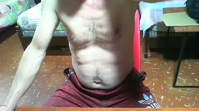 Snapshot of Roberto3102 chatting on December 4, 12:47 pm Roberto3102 online show from December 4, 12:47 pm