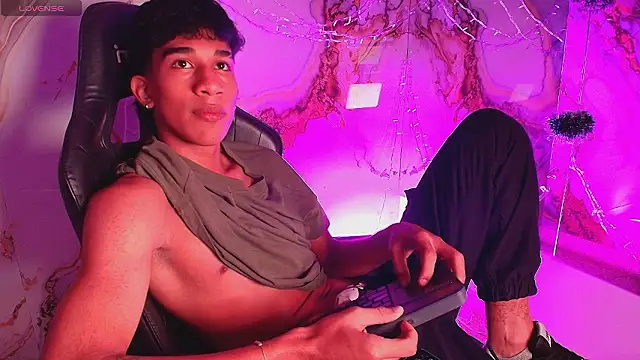 hares mds online show from January 5, 5:27 pm