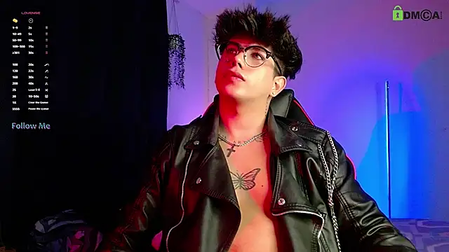 LyleBennett  online show from November 7, 11:24 am