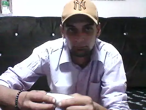 uelytom online show from December 21, 4:52 am