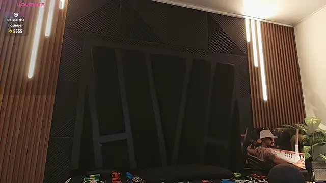 JeanColleman online show from March 27, 11:16 pm