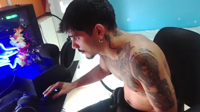 Badboyi1997 online show from October 13, 12:11 pm