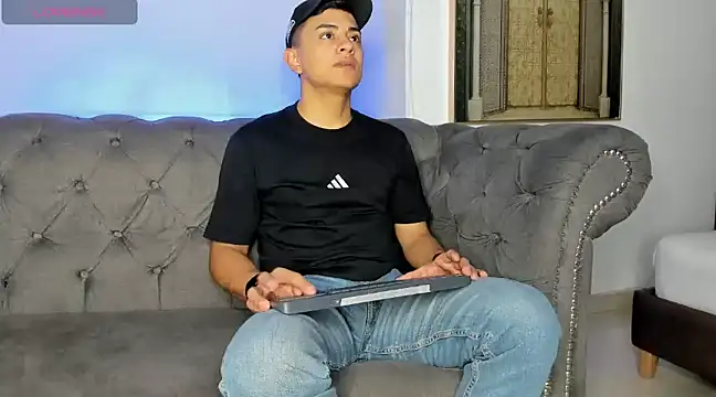 Lucii fer  online show from February 17, 11:44 am