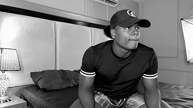 JoshLoganx online show from January 15, 8:05 pm