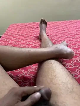 Snapshot of cum4mheaven chatting on December 8, 5:18 am cum4mheaven online show from December 8, 5:18 am