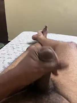 Snapshot of cum4mheaven chatting on October 14, 9:49 am cum4mheaven online show from October 14, 9:49 am