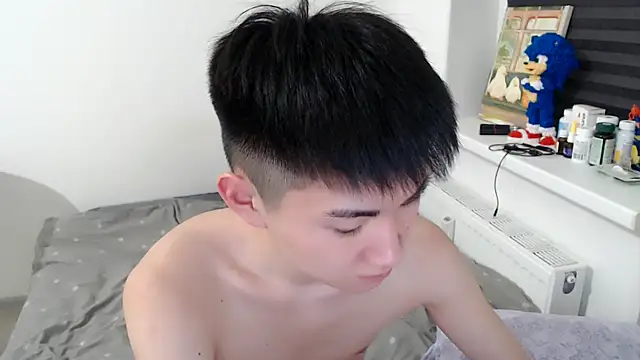 Miram Yu online show from May 12, 9:34 pm