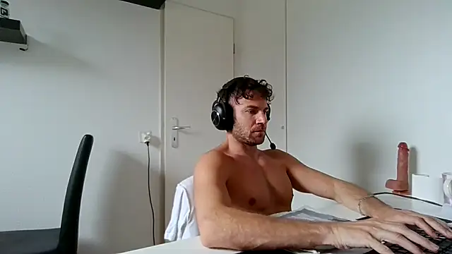 alpha-hunk online show from April 10, 12:12 pm