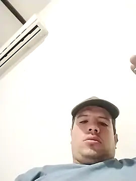 Snapshot of HPBRYAN chatting on January 31, 5:40 am HPBRYAN online show from January 31, 5:40 am