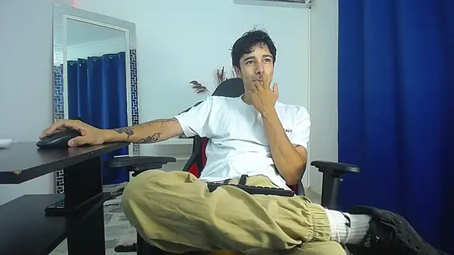 Zacktk7 online show from January 30, 8:53 pm