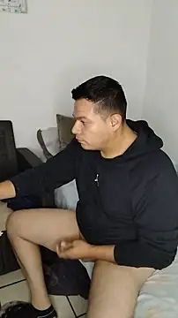 miketripi420 online show from December 20, 8:32 am