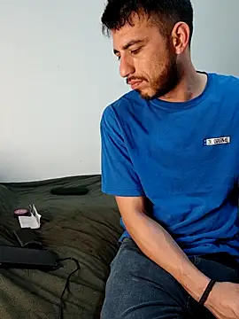 jhonyhot9292 online show from April 22, 2:44 pm