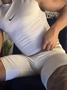 mikemacluffy online show from March 22, 1:41 pm