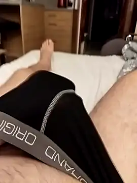 glacier77glacier77 online show from December 3, 10:29 pm