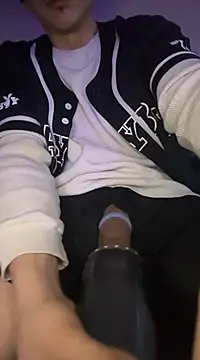 Cuminsideyou42 online show from February 19, 11:04 pm