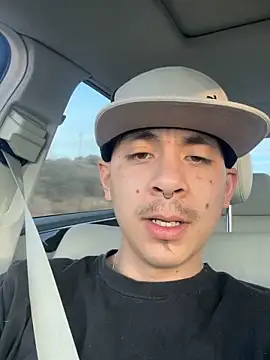 Cuminsideyou42 online show from February 17, 12:32 am