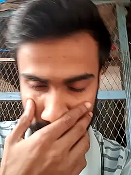 Snapshot of Skinny_Bigass_23 chatting on December 30, 7:15 am Skinny Bigass 23 online show from December 30, 7:15 am