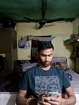 Skinny Bigass 23 online show from December 3, 9:59 am