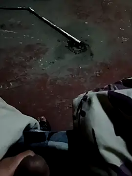 dvaughn3117 online show from December 11, 6:37 am