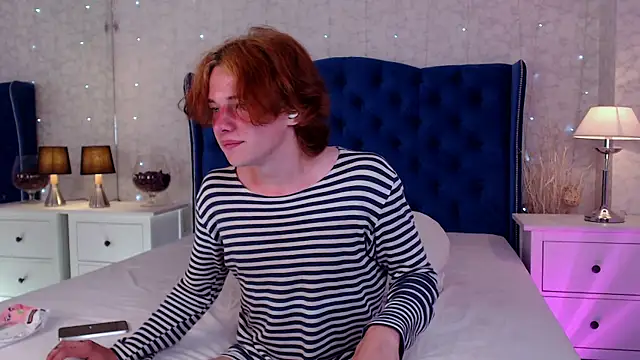 iwillfall online show from September 17, 10:55 pm