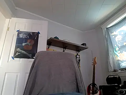 ChuckyyDee online show from December 12, 2:33 pm