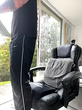 DimitriSullivan  online show from December 22, 7:44 pm