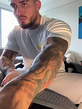 DimitriSullivan  online show from April 13, 1:23 pm