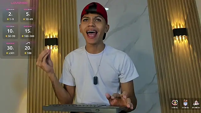 im sebaslopez online show from February 9, 3:32 am